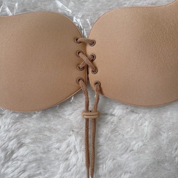 Strapless Bra - Picture 2 of 3